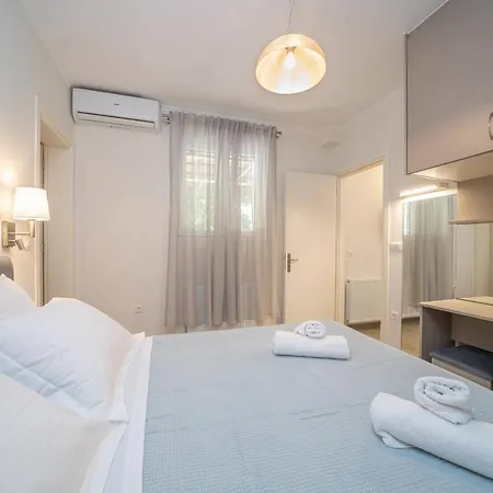 Ilias アパート *